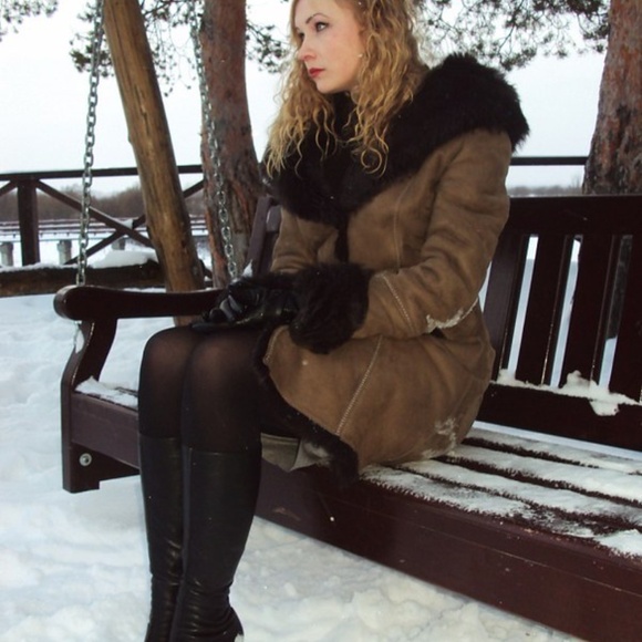 Meet your Posher, Ashley - Picture 2 of 2